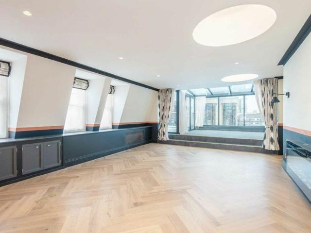 Apartment for rent in Tower Liberty, Cat Hill