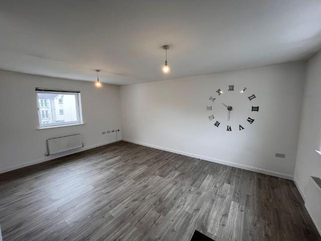 Apartment for rent in Pentre-chwyth, Swansea