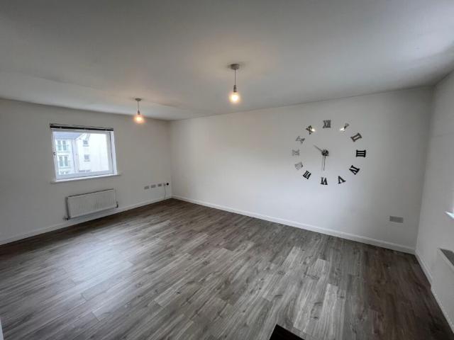 Apartment for rent in Nangreaves, Wales