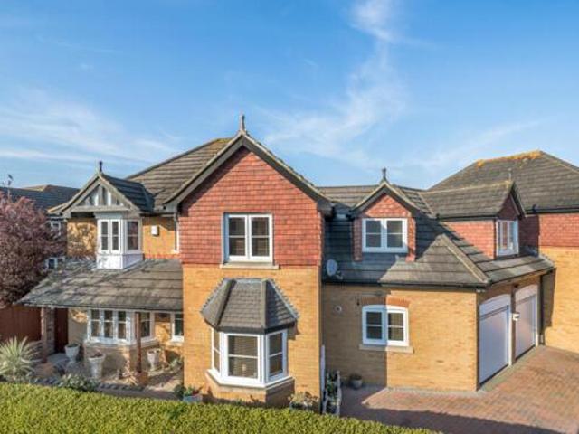 House for sale in Sheerness, Oad Street