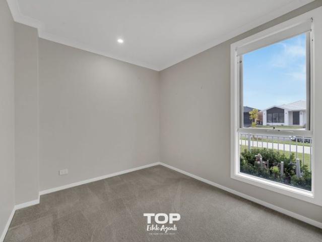 Townhouse for rent in Camerons Creek, Victoria
