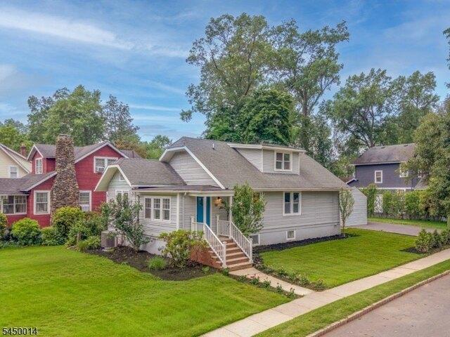 House for sale in Chatham, New Jersey
