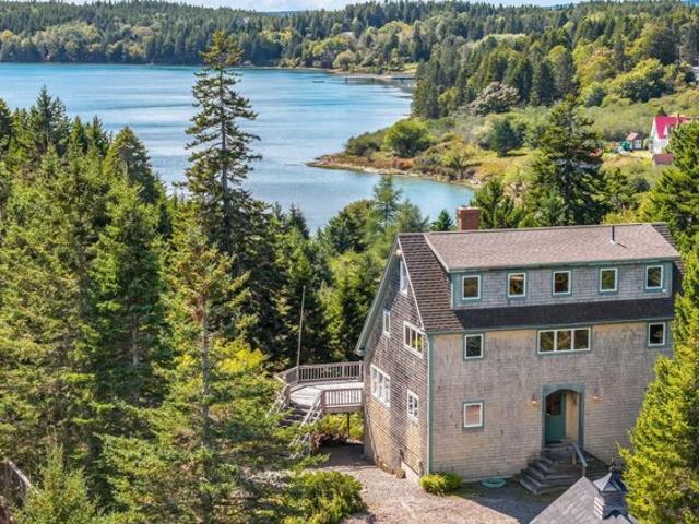 House for sale in Swan's Island, Hancock County