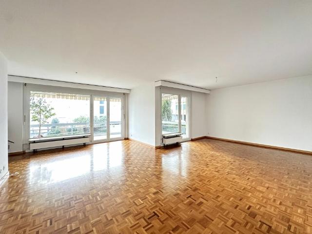 Wohnung kaufen in Minusio, Tessin