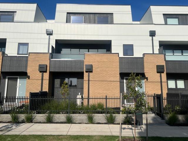 Townhouse for rent in Camerons Creek, Victoria
