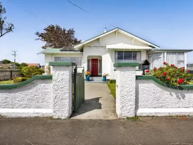 House for sale in Royal Oak