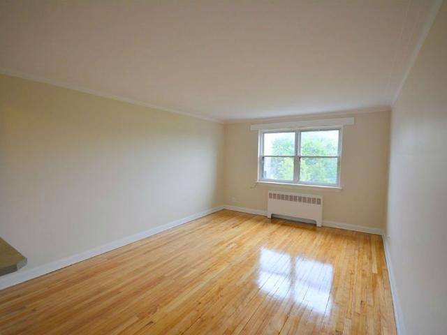 Apartment for rent in Mulhurst Bay, Ontario