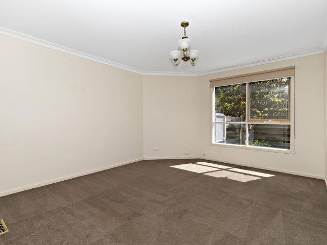 Townhouse for rent in Glenferrie, Melbourne