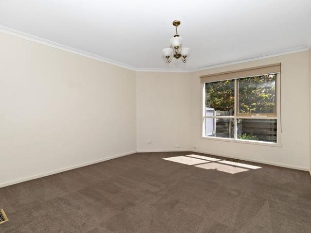 Townhouse for rent in Glenferrie, Melbourne