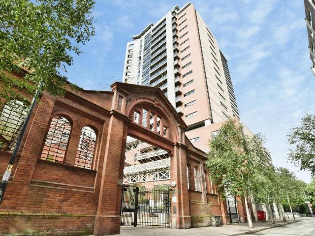 Apartment for rent in Trinity, Manchester
