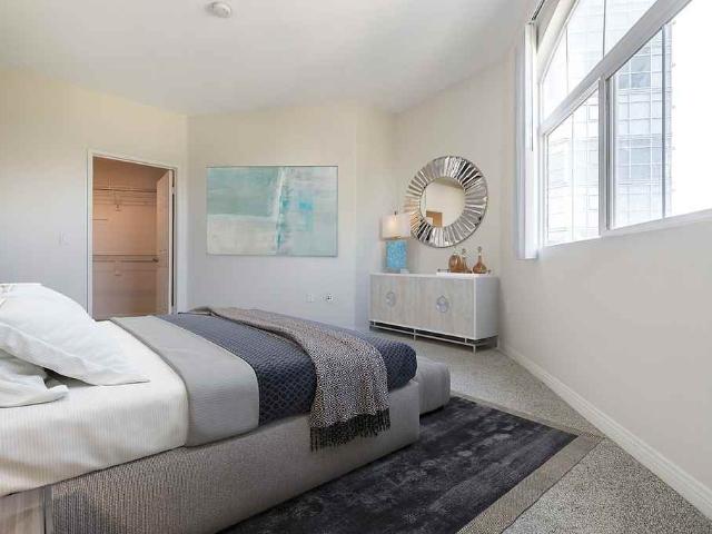 Apartment for rent in Canoga Park, California