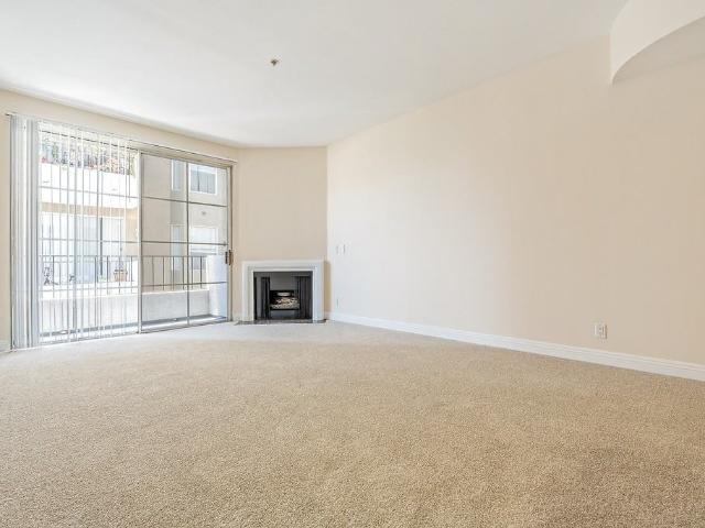 Apartment for rent in Canoga Park, California