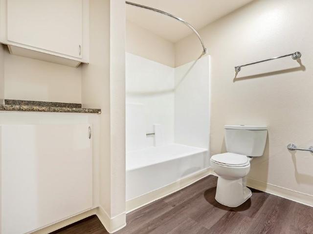 Apartment for rent in Canoga Park, California