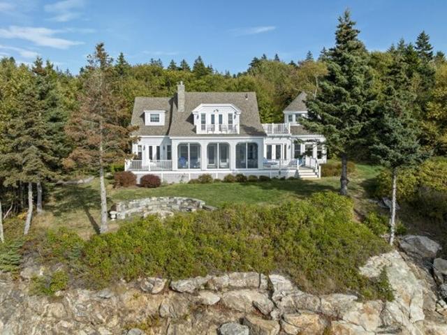 House for sale in Southport, Maine