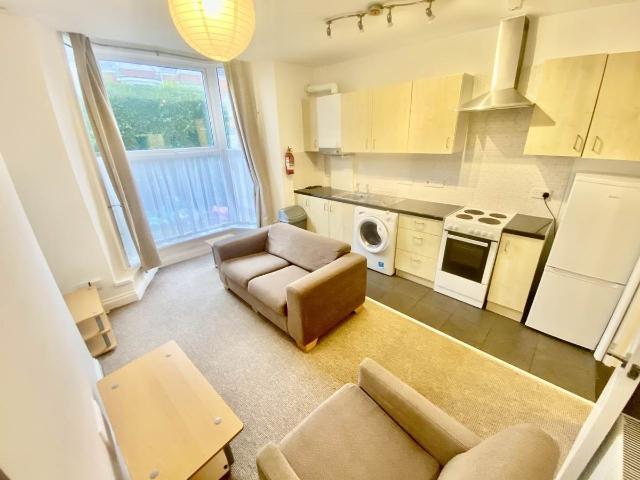 Apartment for rent in Nangreaves, Wales