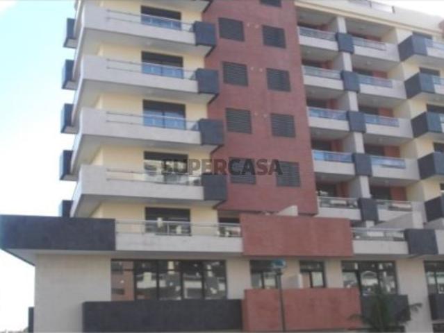 Armazém venda em Oeiras, Lisboa