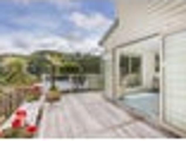 House for rent in Karaka Bay, Wellington