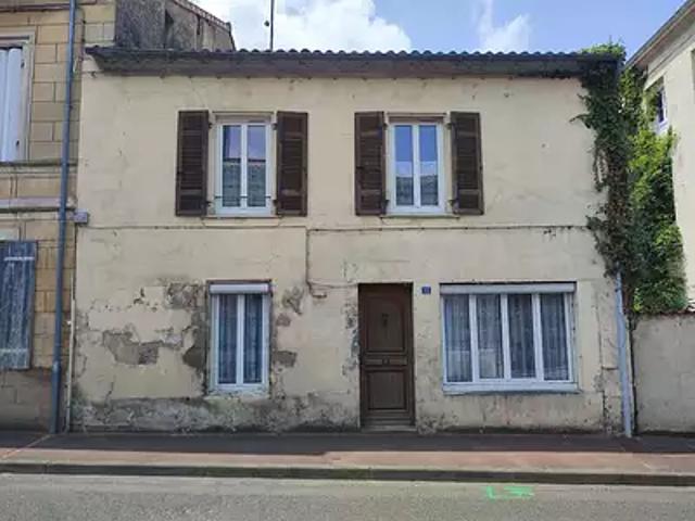 Maison vente à Mirambeau, Charente-Maritime
