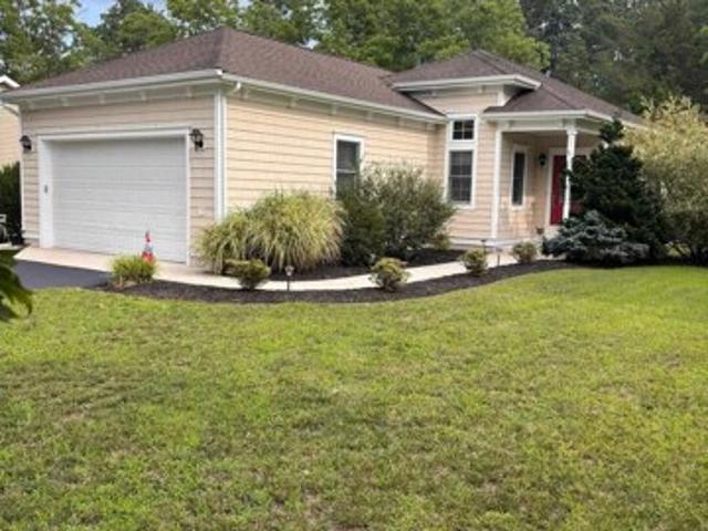 House for sale in Dennisville