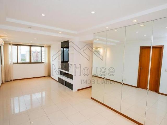 Apartamento venda em Região Geográfica Imediata do Distrito Federal, Região Integrada de Desenvolvimento do Distrito Federal e Entorno