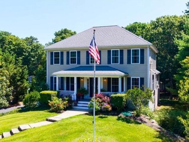 House for sale in Cataumet, Massachusetts
