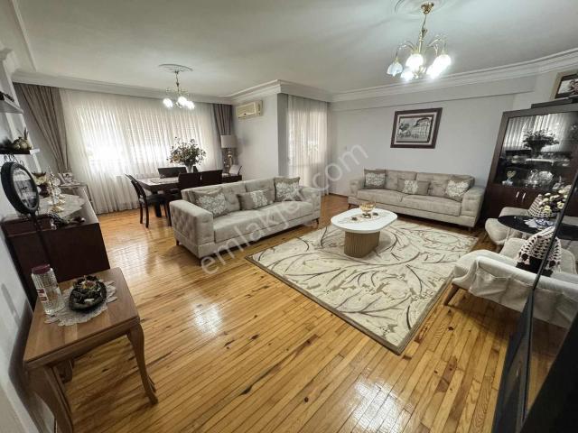 Karabağlar, İzmir içerisinde satılık mülk