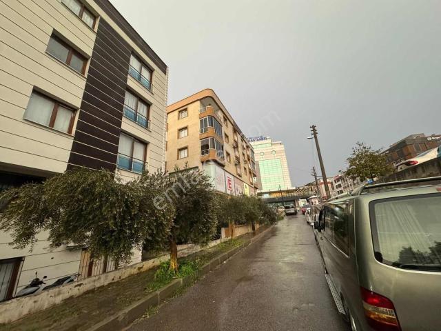Buca, İzmir içerisinde satılık mülk