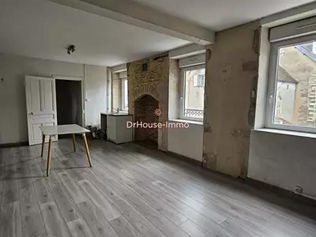Appartement vente à Mirebeau-sur-Bèze, Côte-d'Or