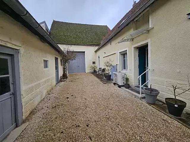 Maison vente à Dijon, Mirebeau-sur-bèze