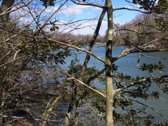 Land for sale in California, Maryland