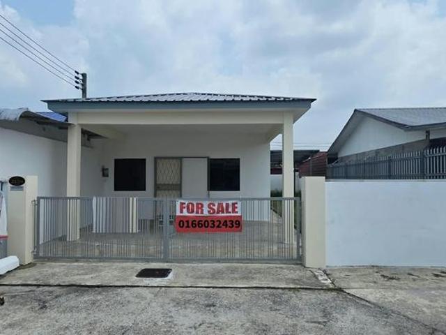 Terraced House for sale in Miri, Bahagian Miri