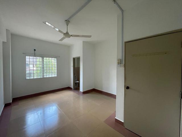 Apartment for sale in Kajang, Langat