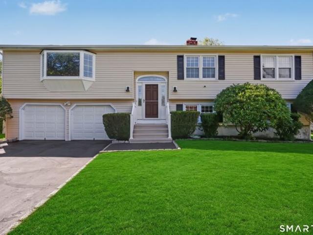 House for sale in Melville Village, Fairfield