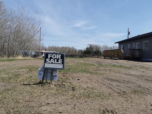 Land for sale in Lacombe, Alberta
