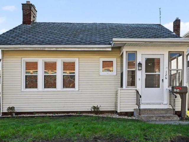 House for sale in Mishawaka, Indiana