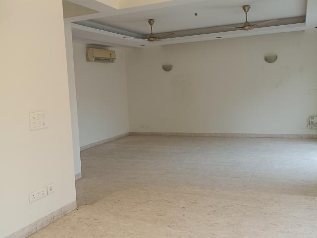 House for sale in Deri