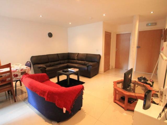 Apartment for rent in Falcon Lodge, Wales