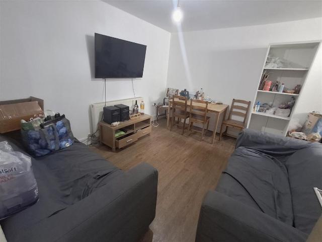 House for rent in Falcon Lodge, Wales