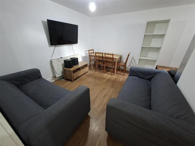 House for rent in Falcon Lodge, Wales
