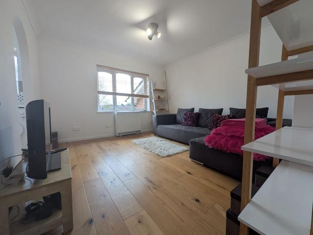 Apartment for rent in Burnham, Slough