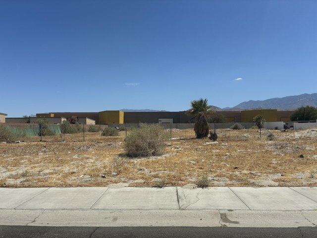 Land for sale in Cathedral City, California