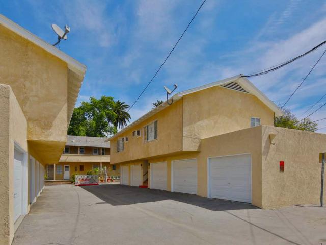 Apartment for rent in Riverside, California