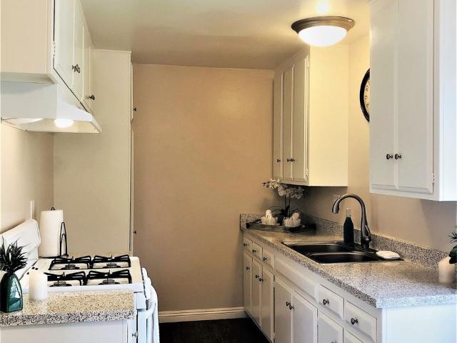 Apartment for rent in Browning, Tustin