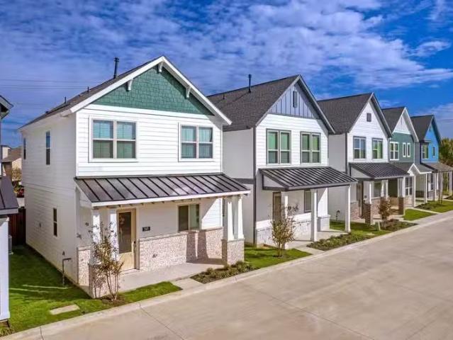 Condo for rent in Arlington