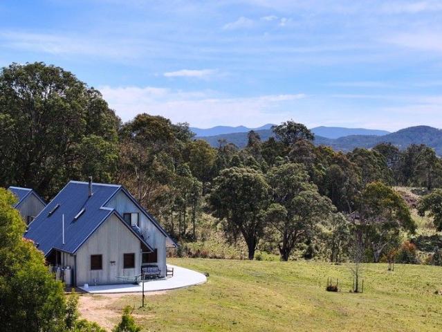 Cottage for sale in Araluen, New South Wales