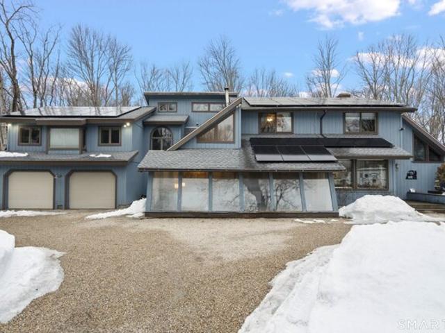 House for sale in Naugatuck, Connecticut
