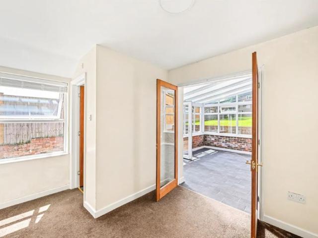 House for rent in Pouchen End, Hertfordshire