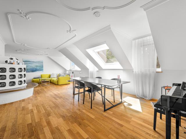 Dachgeschosswohnung kaufen in Sendling-Westpark, München