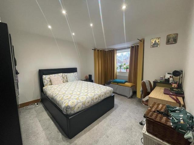 House for rent in London Borough of Merton, Mitcham