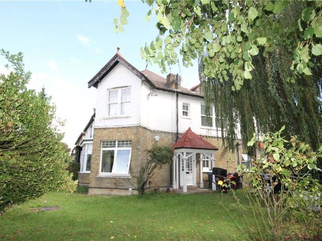 Apartment for rent in London Borough of Merton, Greater London